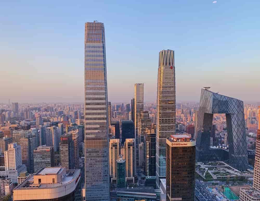 China 1_Universal Hires Hohe Gebäude in Peking China